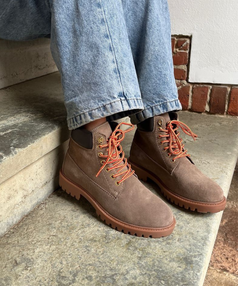 COPENHAGEN SHOES Sejlersko - The Walk Suede Sejlersko i Biscuit
