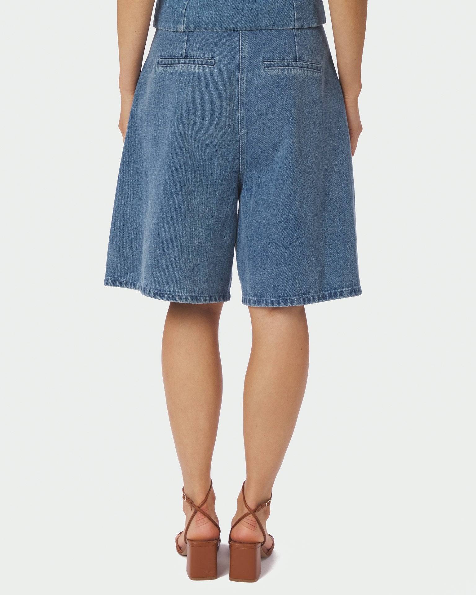Rosel Denim Shorts Blue fra Neo Noir, blå lange shorts
