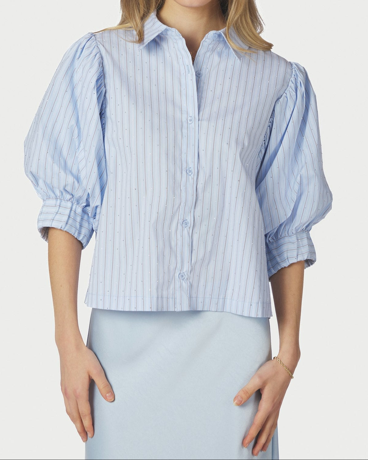 Etta Stripe Stone Skjorte Light Blue fra Neo Noir, blå kortærmet stribet skjorte