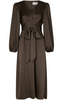 Neo Noir Rimini Heavy Sateen Kjole Dark Brown (Forudbestilling lev. start december)