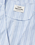 Mads Nørgaard Mia Poplin Pam Wrap Top Pinstripe/Provence, blå wrap top