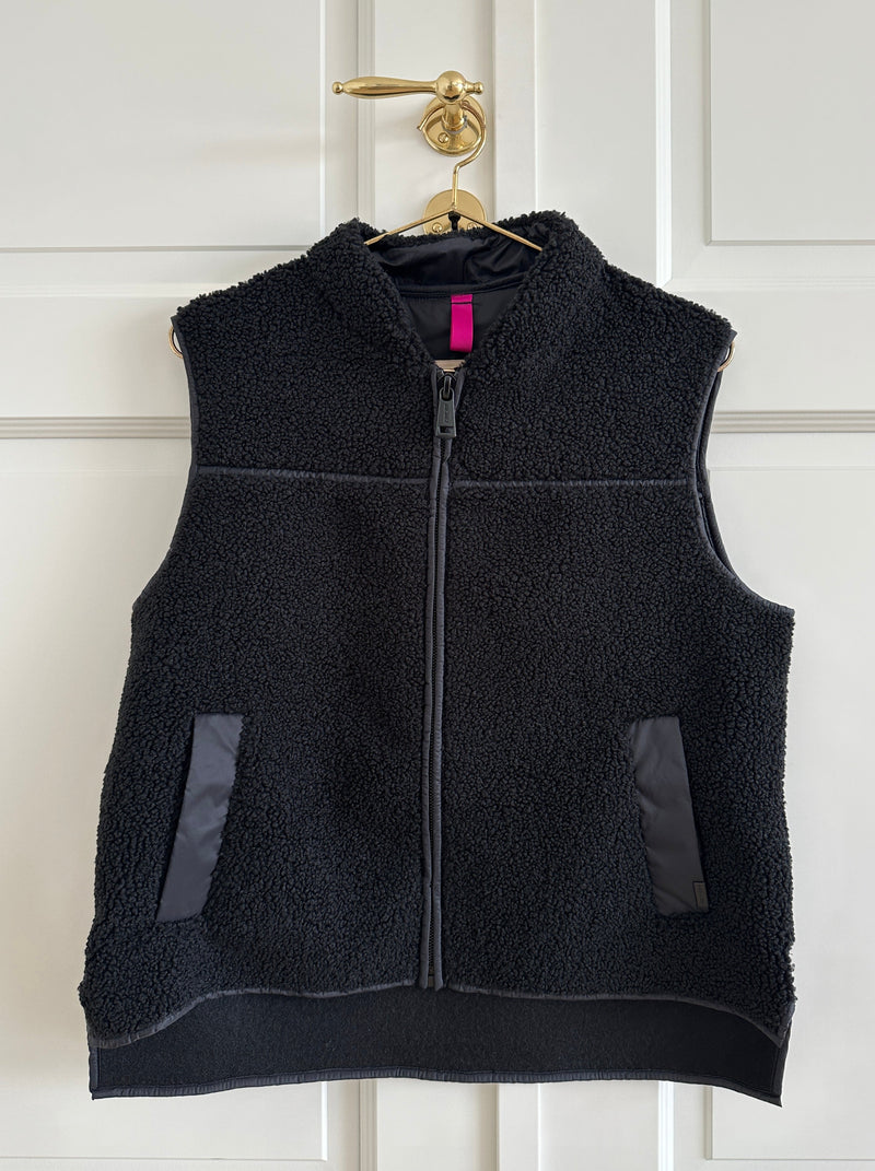 Mos Mosh Rowe Teddy Vest Black