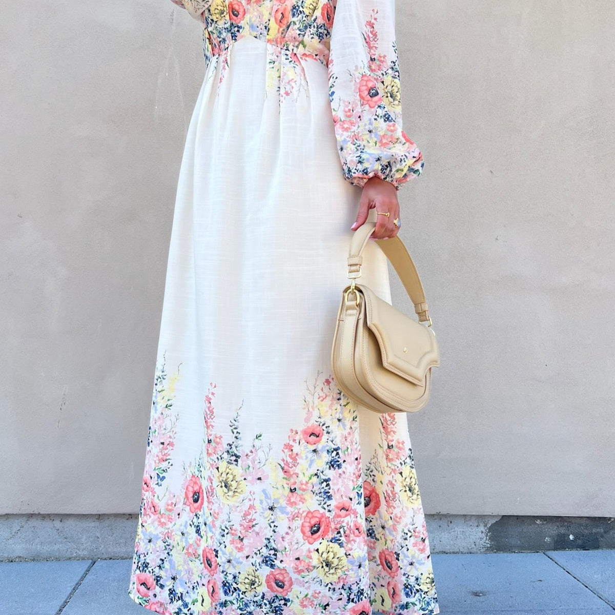 Neo Noir Silfi Flower Print Kjole Creme I Me & Eliza
