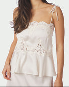 Kaela Heavy Sateen Lace Top Pearl fra Neo Noir, hvid satin top