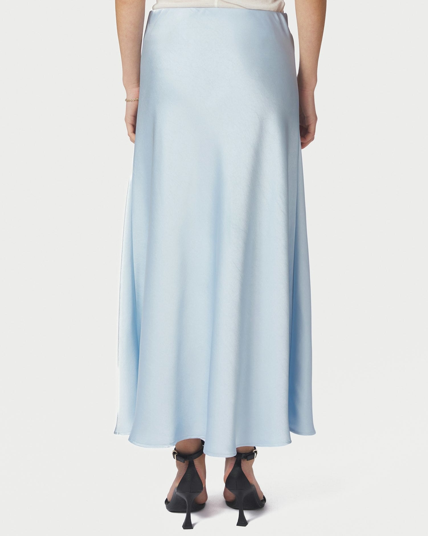 Bovary Nederdel Light Blue fra Neo Noir, blå satin nederdel