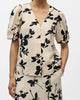 Object Jacira SS V-Neck Top Sandshell/Black Simple Flower NOS26