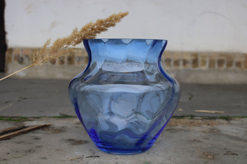 Anna Von Lipa Dahlia Vase Light Blue